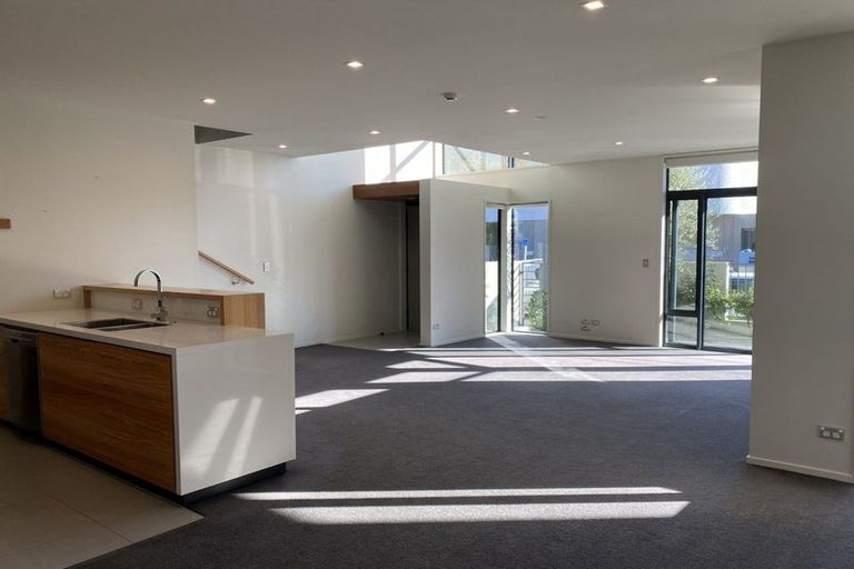Photo of property in 4/2a Dorset Street, Christchurch Central, Christchurch, 8013