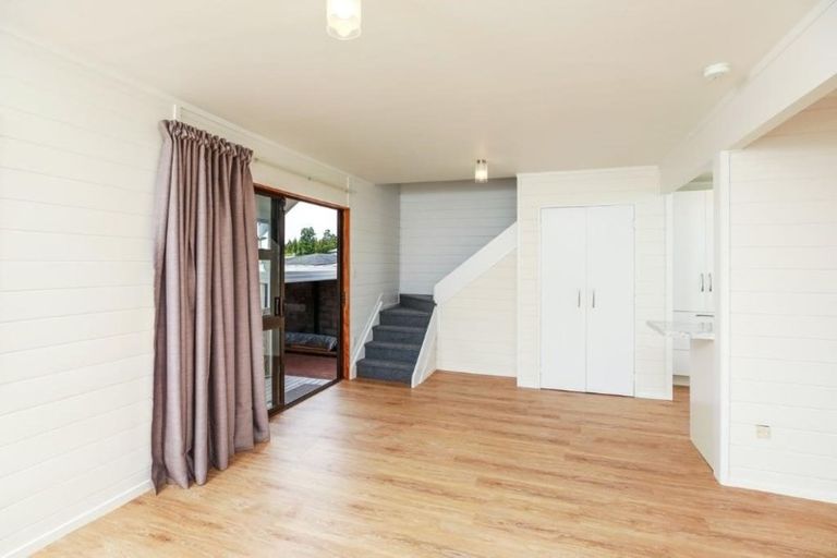 Photo of property in 14 Kiwi Avenue, Forest Lake, Hamilton, 3200