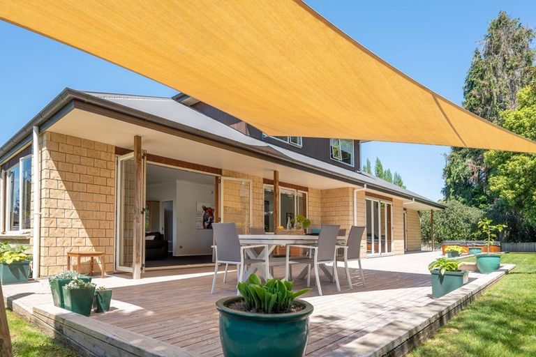 Photo of property in 23 Caulfield Place, Pukehangi, Rotorua, 3015