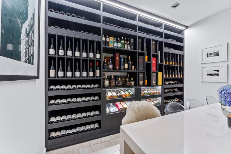 Photo of property in 87 Princes Street, Northcote Point, Auckland, 0627