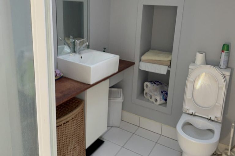 Photo of property in 32 Aliford Avenue, One Tree Hill, Auckland, 1061