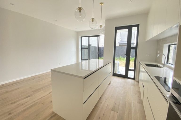 Photo of property in 6 Desalt Drive, Hobsonville, Auckland, 0616