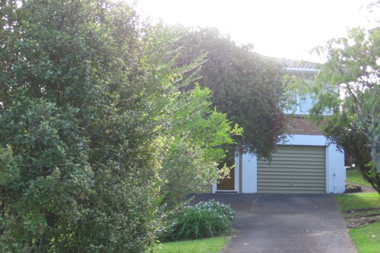 Photo of property in 21 Landop Terrace, Howick, Auckland, 2014