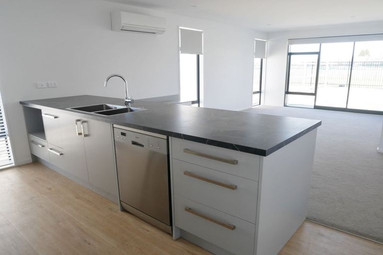 Photo of property in 93 Manakura Street, Russley, Christchurch, 8042