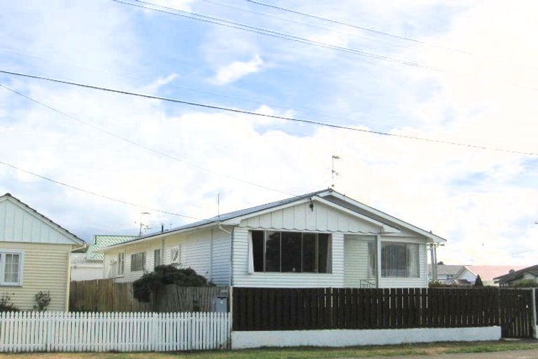 Photo of property in 9 Crawford Green, Miramar, Wellington, 6022