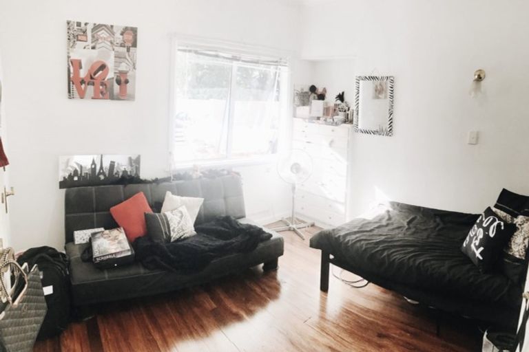 Photo of property in 166 Ridge Road, Howick, Auckland, 2014