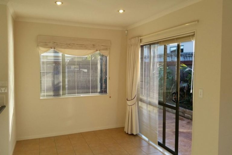 Photo of property in 22 Rathmar Drive, Manurewa, Auckland, 2105