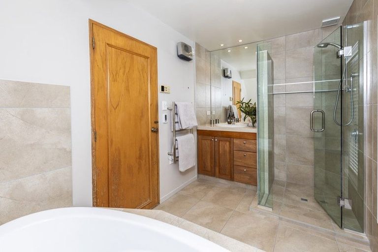 Photo of property in 3 Lucknow Place, Cashmere, Christchurch, 8022