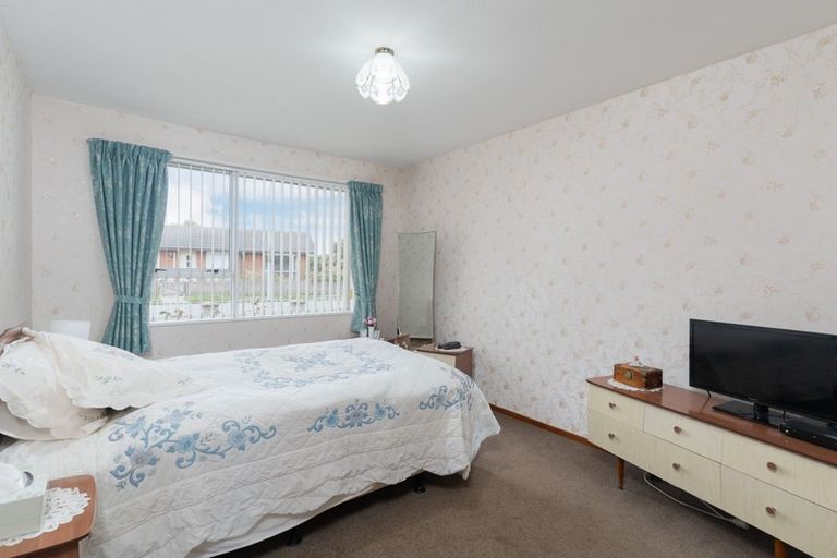 Photo of property in 1/1 Glenbyre Place, Bromley, Christchurch, 8062