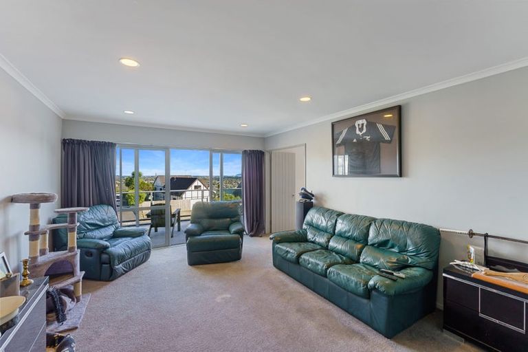 Photo of property in 5 Mohua Street, Waikanae, 5036