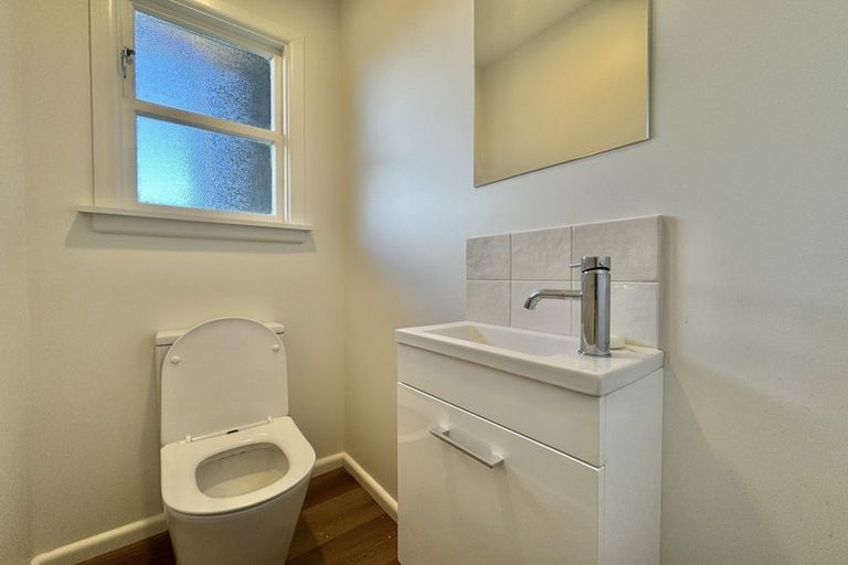 Photo of property in 2/40 Blakehall Place, Spreydon, Christchurch, 8024