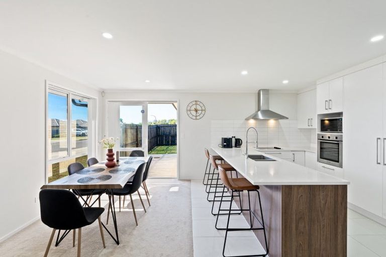 Photo of property in 4 Captain Mitchell Drive, Opaheke, Papakura, 2113