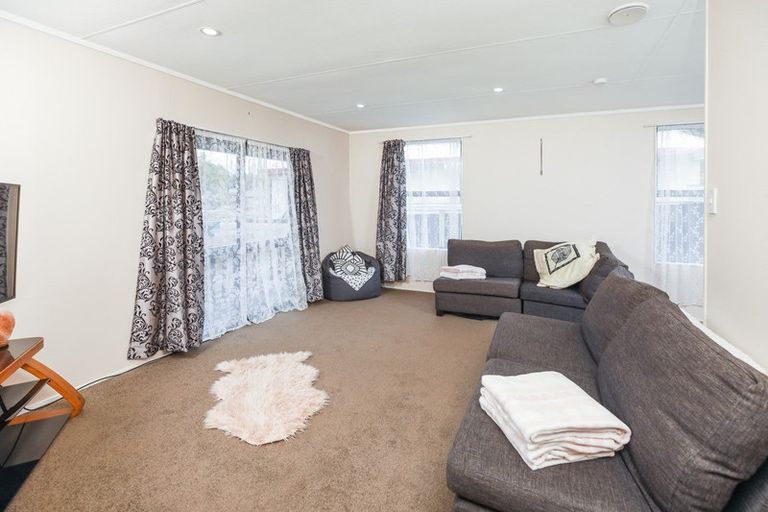 Photo of property in 42 Lindsay Crescent, Nawton, Hamilton, 3200