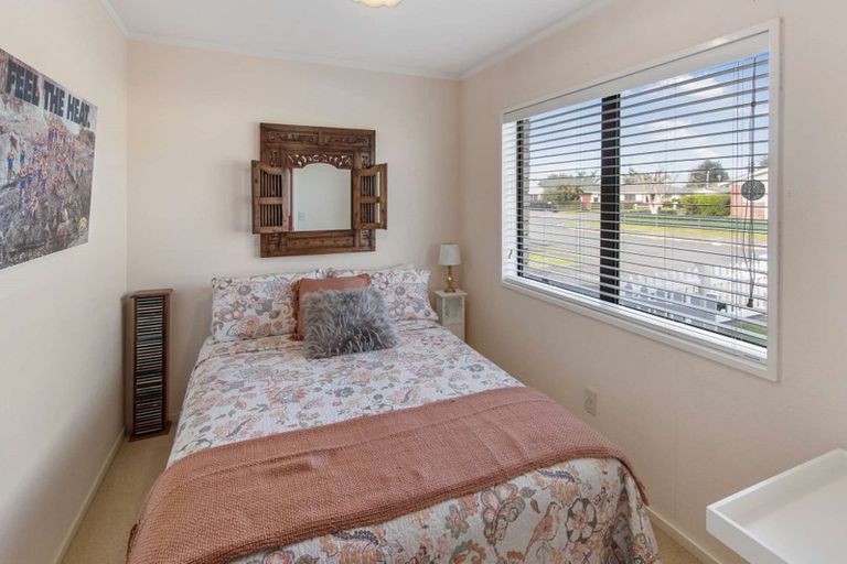 Photo of property in 2b Compton Place, Mount Maunganui, 3116