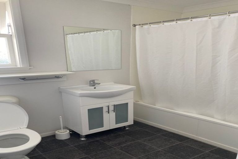 Photo of property in 12b Broadway Street, Martinborough, 5711