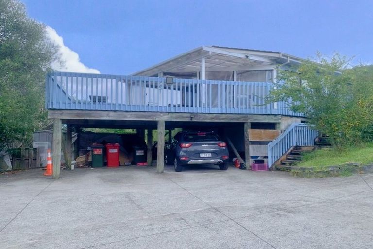 Photo of property in 133 Oreil Avenue, West Harbour, Auckland, 0618