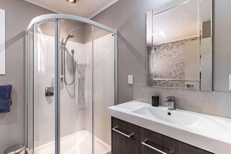 Photo of property in 22 Hamilton Avenue, Winton, 9720