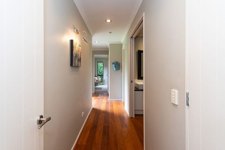 Photo of property in 208 Mapara Road, Acacia Bay, Taupo, 3385