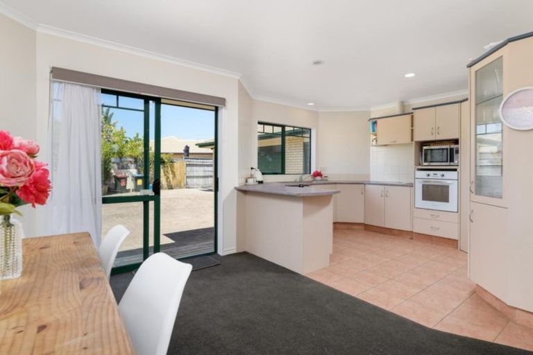Photo of property in 2 Nautilus Drive, Papamoa Beach, Papamoa, 3118