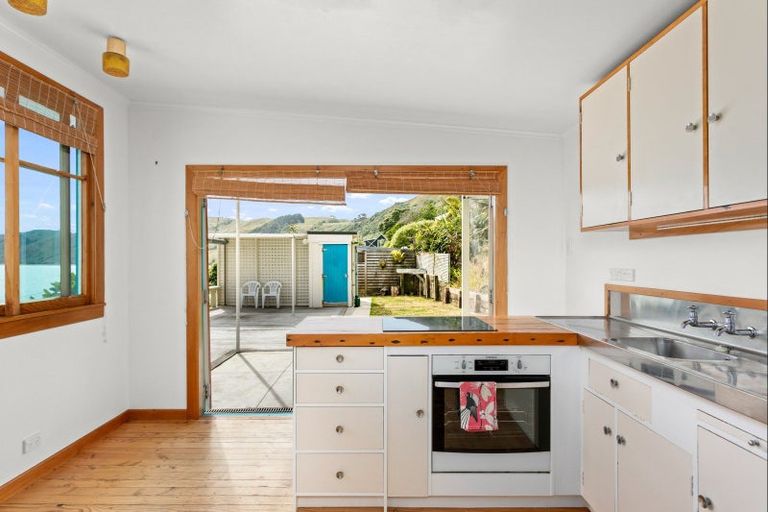 Photo of property in 53 Makorori Beach Road, Makorori, Gisborne, 4073