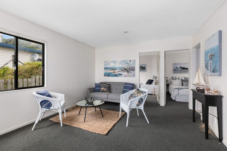 Photo of property in 27 Ocean Parade, Pukerua Bay, 5026