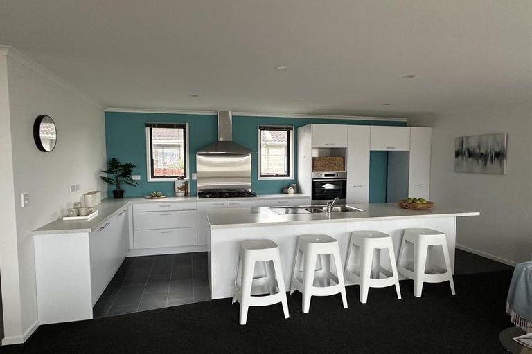 Photo of property in 27 Matenga Street, Waikanae, 5036