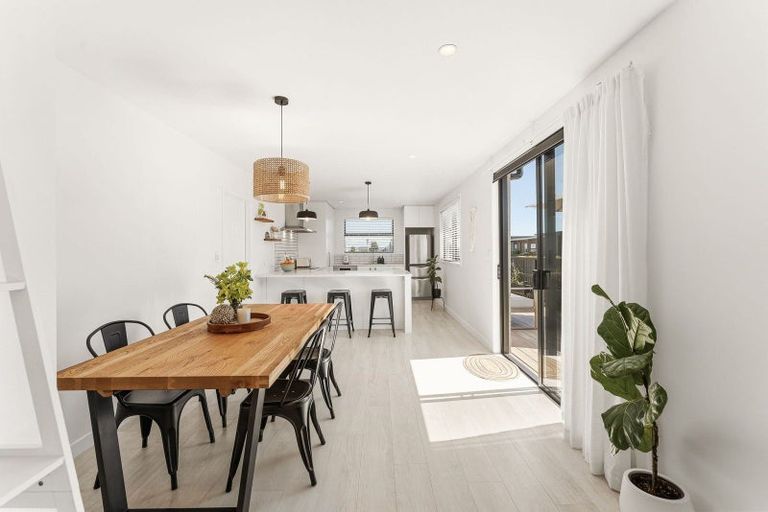 Photo of property in 1 Chrysler Street, Papamoa, 3118