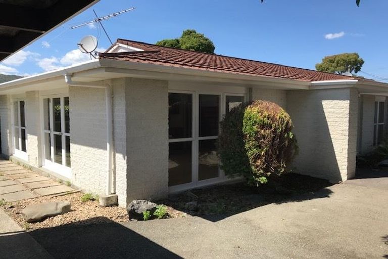 Photo of property in 165 Knights Road, Hutt Central, Lower Hutt, 5010