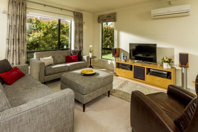 Photo of property in 45 Te Wharau Drive, Greenhithe, Auckland, 0632