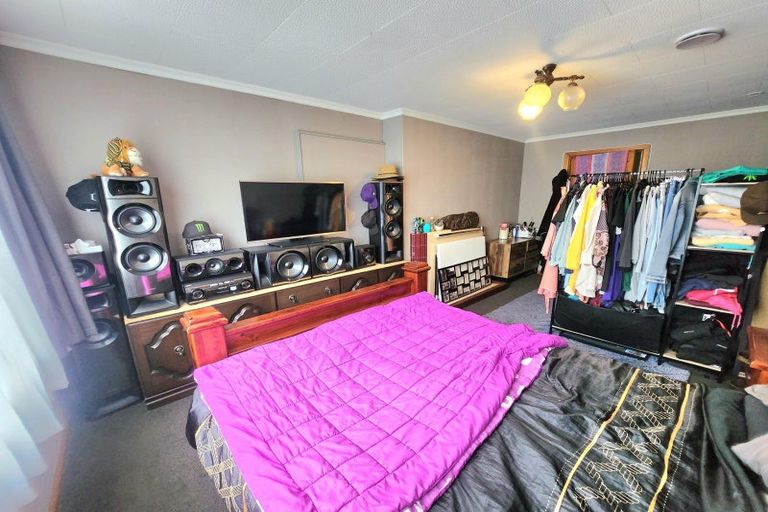 Photo of property in 19 Avon Street, South Hill, Oamaru, 9400