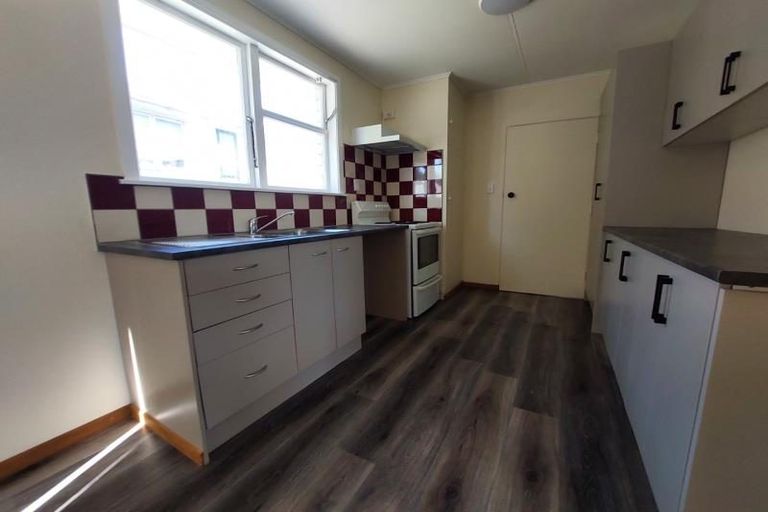 Photo of property in 107 Rangituhi Crescent, Takapuwahia, Porirua, 5022