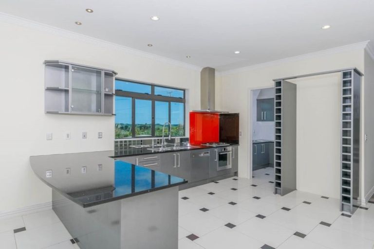 Photo of property in 2036 East Coast Road, Stillwater, Silverdale, 0993