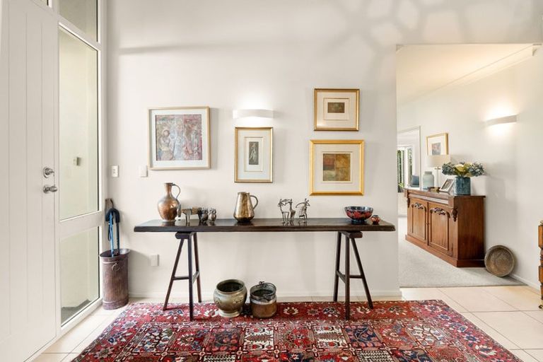 Photo of property in 42 Mcdougall Avenue, St Albans, Christchurch, 8014