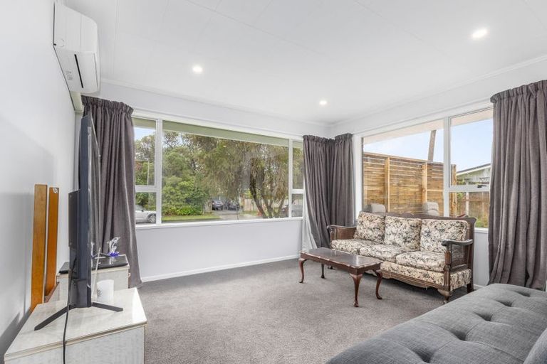 Photo of property in 72 Belvedere Avenue, Waikanae, 5036