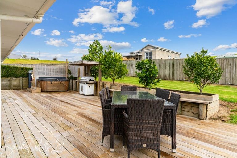 Photo of property in 30 Settlement Road, Kaiwaka, 0573