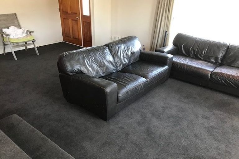 Photo of property in 33 Addison Drive, Glendene, Auckland, 0602