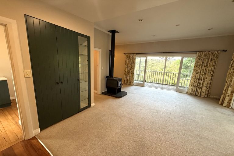 Photo of property in 159f Portsmouth Road, Bombay, 2675