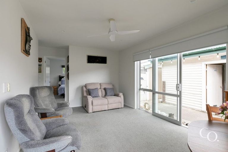 Photo of property in 24 Mill Road, Clive, 4102