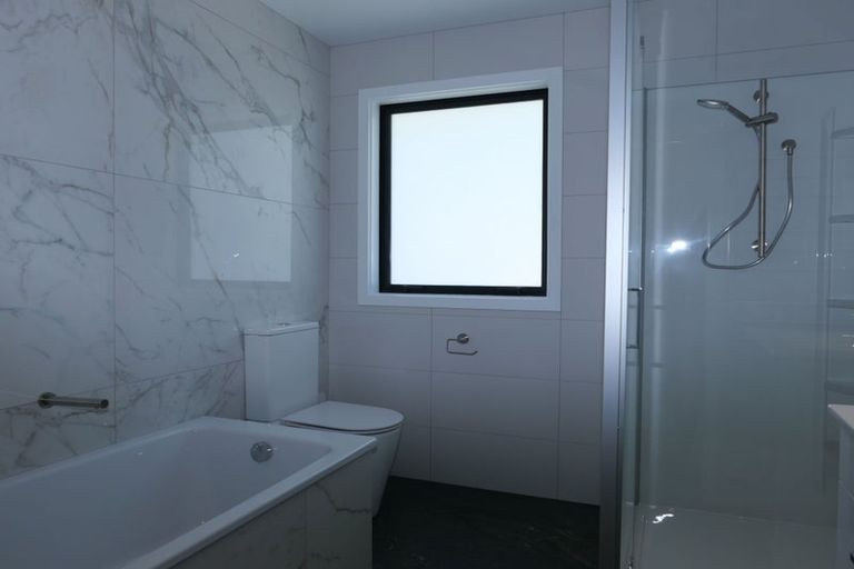Photo of property in 13 Wilson Way, Waikanae, 5036