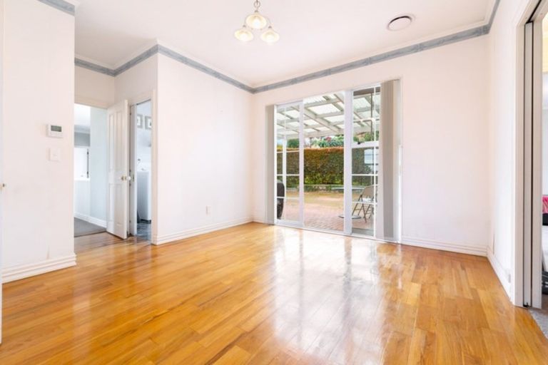 Photo of property in 14 Marguerita Place, West Harbour, Auckland, 0618