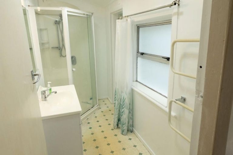 Photo of property in 119 Wadestown Road, Wadestown, Wellington, 6012