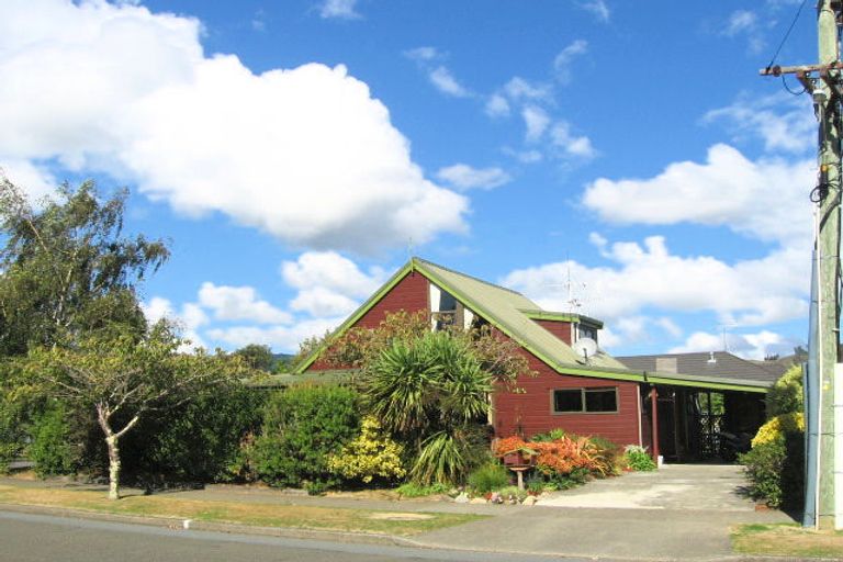 Photo of property in 80 Mcparland Street, Elderslea, Upper Hutt, 5018