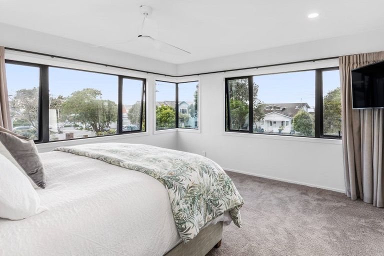 Photo of property in 1/4 Lynch Street, Point Chevalier, Auckland, 1022