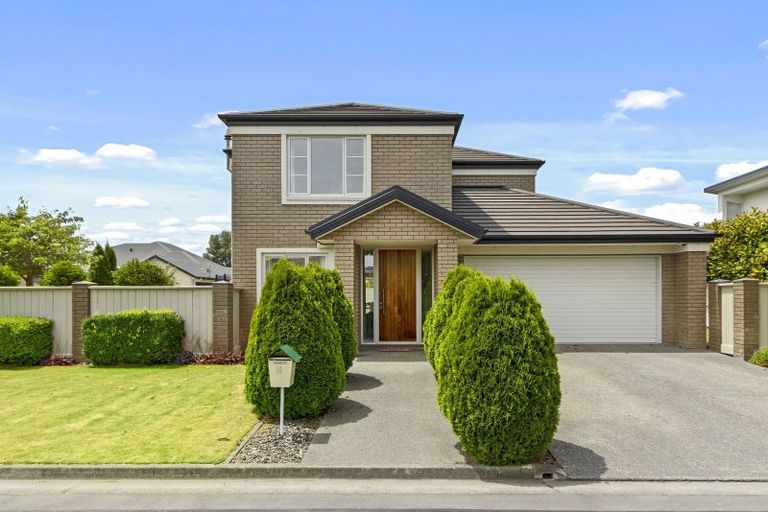 Photo of property in 10 Applefield Court, Northwood, Christchurch, 8051