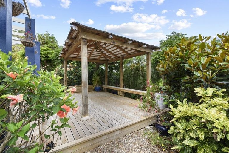 Photo of property in 16a Castor Bay Road, Castor Bay, Auckland, 0620