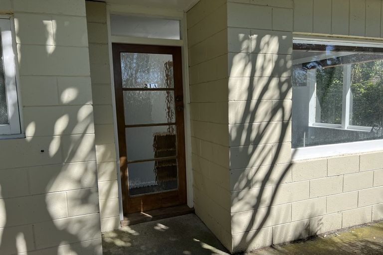 Photo of property in 21 Kitchener Terrace, Johnsonville, Wellington, 6037