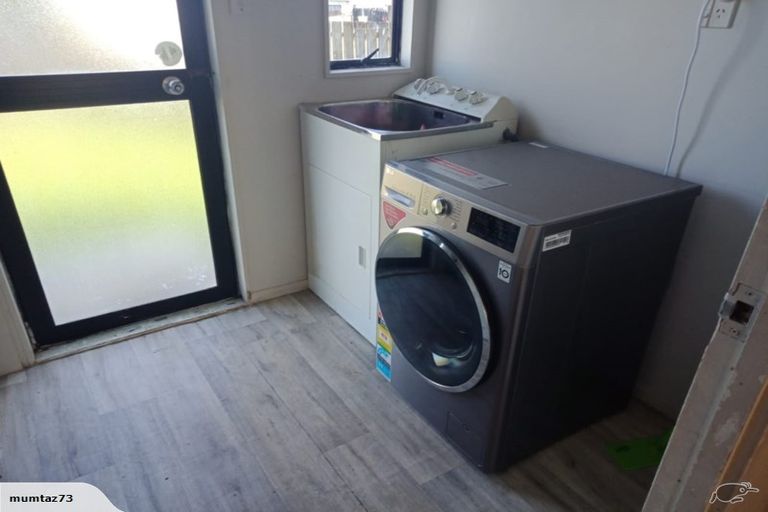 Photo of property in 5 Southview Place, Wattle Downs, Auckland, 2102