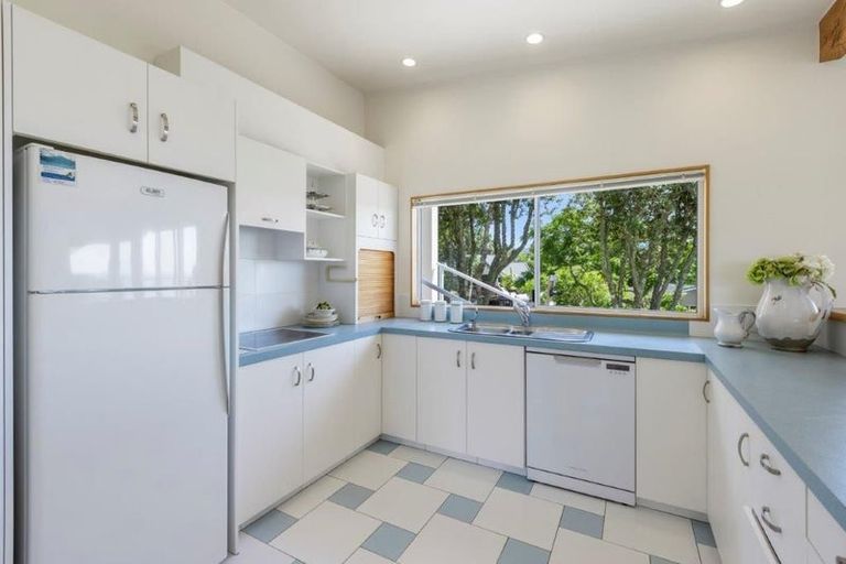 Photo of property in 193 Sandspit Road, Shelly Park, Auckland, 2014