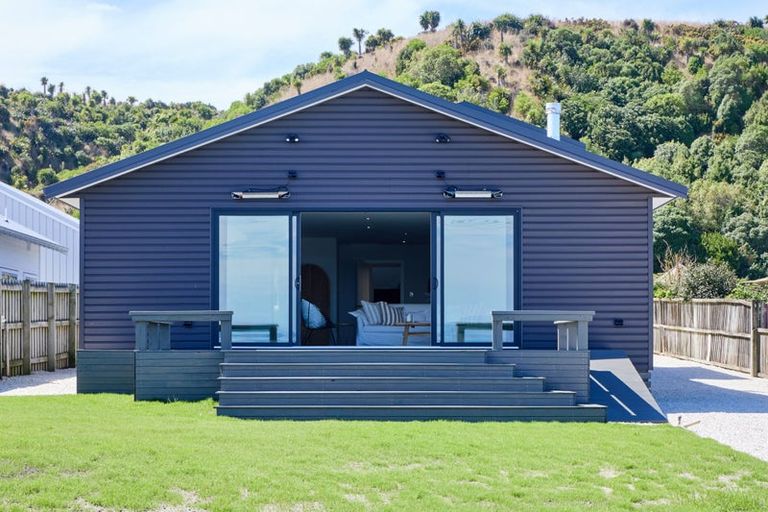 Photo of property in 13 South Bay Parade, South Bay, Kaikoura, 7300