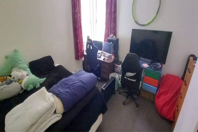 Photo of property in 24 Disley Street, Highbury, Wellington, 6012